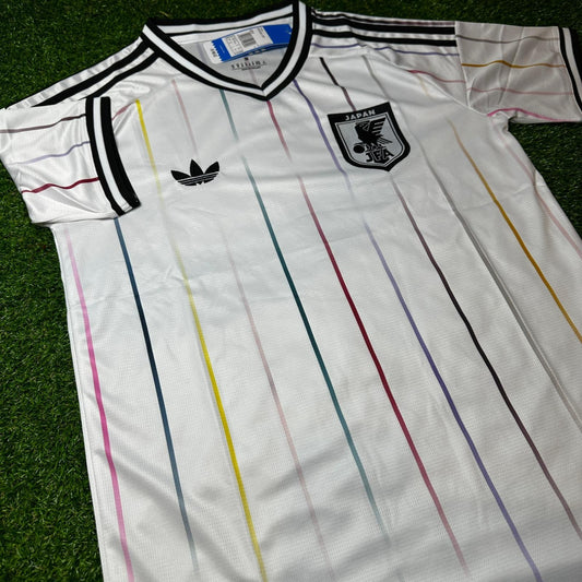 JAPAN AWAY WC FV